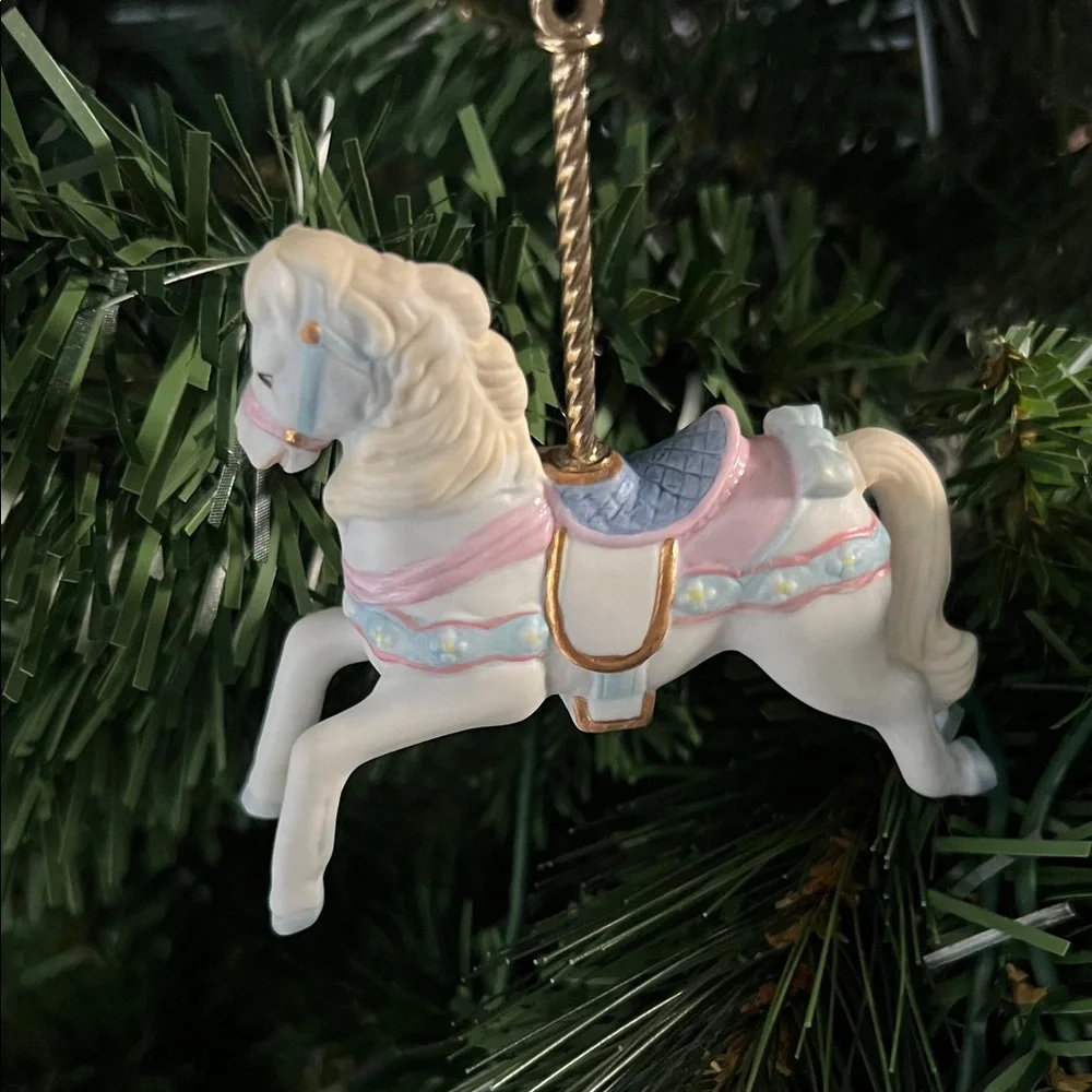 Lenox Christmas Carousel Animal Collection - Lion, Zebra, Reindeer and Horse - Picture 4 of 15